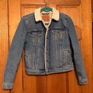 Free shipping Levi’s Lined Denim Jacket